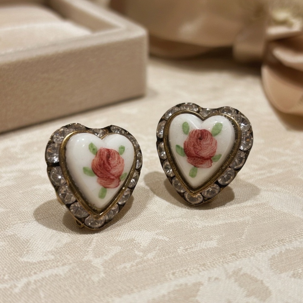 Vintage Heart Rose Rhinestone Clip Screw Back Earrings Gold Tone Romantic Floral